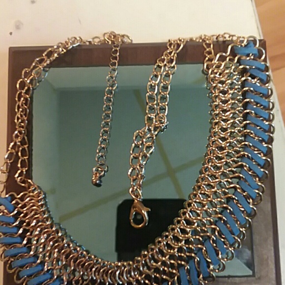 ⭐⭐⭐Gold and blue suede tied throughout - Picture 2 of 2